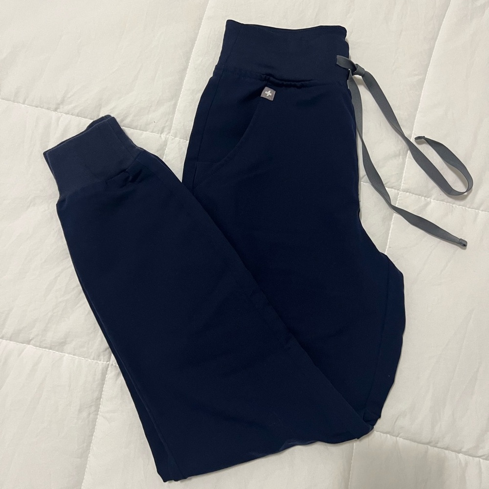 Figs High-Waisted Zamora Scrub Pants in Navy